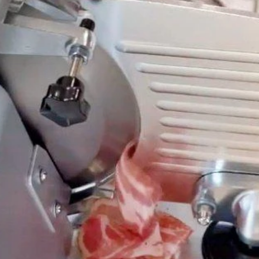 The Incredible Slicing Capability of the Gourmet ES Meat Slicers