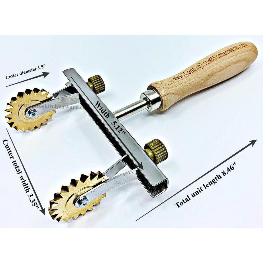Pasta cutter wheel in brass with single toothed blade, walnut handle